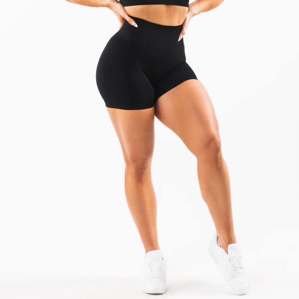 Alphalete Amplify Black Short